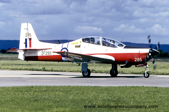 RAF 1 FTS Short Tucano T.1 ZF295 (1998)
