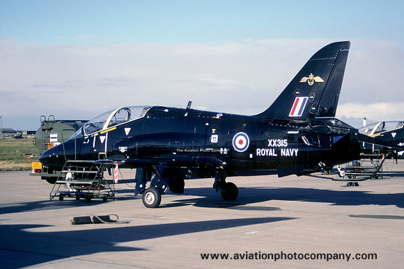 Royal Navy FRADU Hawker Siddeley Hawk T.1A XX315 at RAF Lossiemouth (1998)