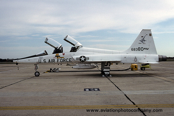USAF 80 FTW Northrop T-38A Talon 66-8380 (1988)