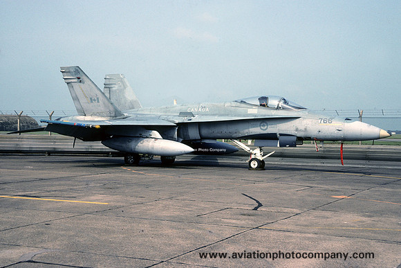 Canadian Air Force 439 Squadron McDonnell Douglas CF-188 Hornet 188766 (1991)