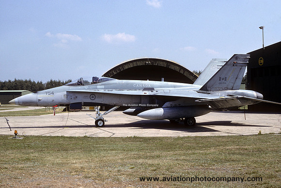 Canadian Air Force 421 Squadron McDonnell Douglas CF-188 Hornet 188754 (1991)