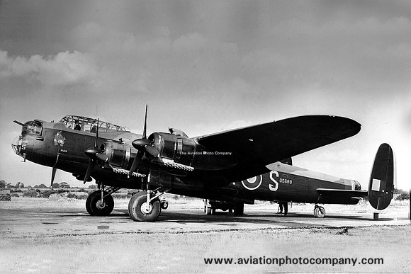 RAF 426 Squadron Avro Lancastr II DS689/OW-S
