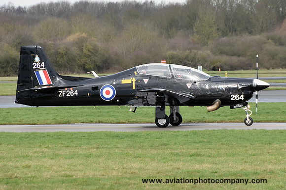 RAF 72 Squadron Short Tucano T.1 ZF264 at RAF Linton on Ouse (2017)
