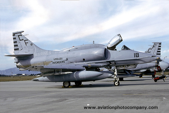 US Marines VMA-211 Douglas A-4M Skyhawk 159786/CF-18 (1987)