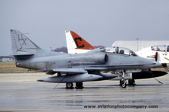 US Navy VC-13 Douglas TA-4J Skyhawk 155067/UX-06 (1987)