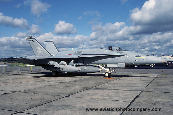 US Navy VFA-15 McDonnell Douglas F/A-18A Hornet 163124/AJ-302 at RAF Abingdon (1988)