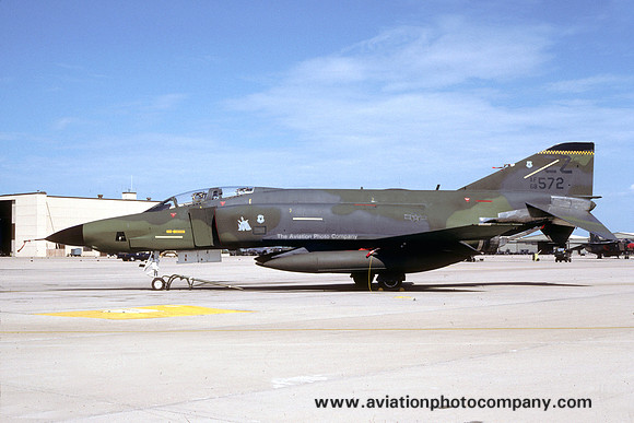 USAF 18 TFW 15 TRS McDonnell RF-4C Phantom 68-0572/ZZ (1988)