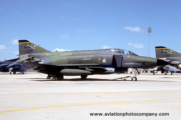 USAF 18 TFW 15 TRS McDonnell RF-4C Phantom 68-0581/ZZ (1988)