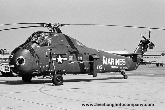 US Marines HMM-561 Sikorsky UH-34D Sea Horse 154902/VX-9 (1968)