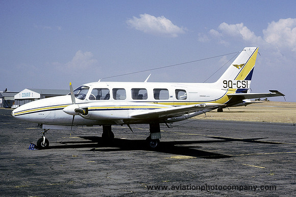 Piper PA-31 Navajo 9Q-CSI (1985)