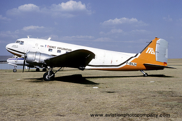 Hemet Exploration Douglas C-47A F-BVJH (1985)