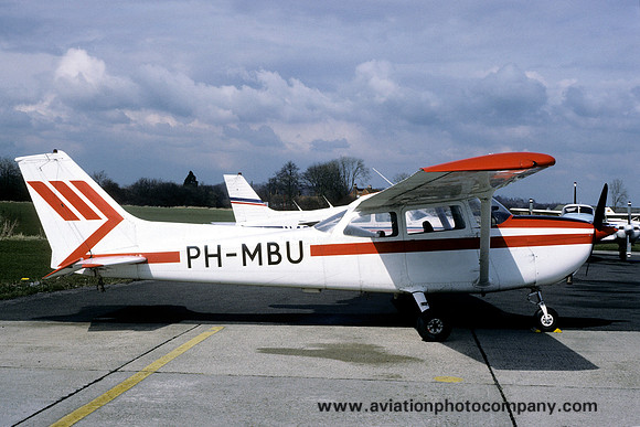 Martinair Reims Cessna F172N PH-MBU (1986)