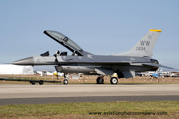 USAF 35 FW 14 FS General Dynamics F-16D Fighting Falcon 90-0834/WW at Avalon (2007)