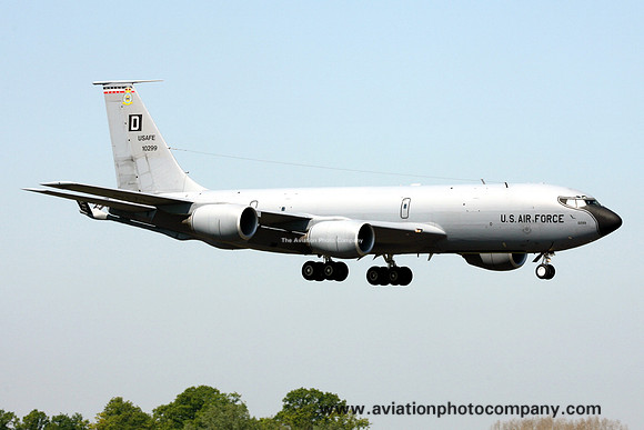 USAF 100 ARW 351 ARS Boeing KC-135R Stratotanker 61-0299/D (2007)