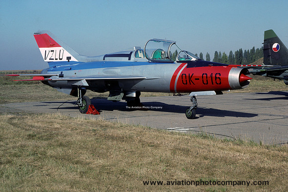 Czech Air Force VZLU Mikoyan MiG-21U OK-016 (1991)