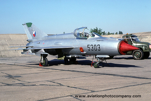 Czech Air Force 11 SLP Mikoyan MiG-21MF 5303 (1991)
