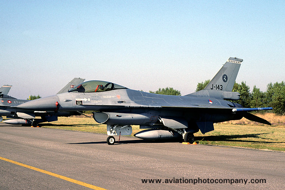 Dutch Air Force 314 Squadron GD F-16A Fighting Falcon J-143 (1991)