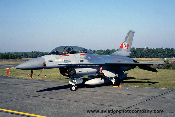 Belgian Air Force GD F-16B Fighting Falcon FB-15 (1991)