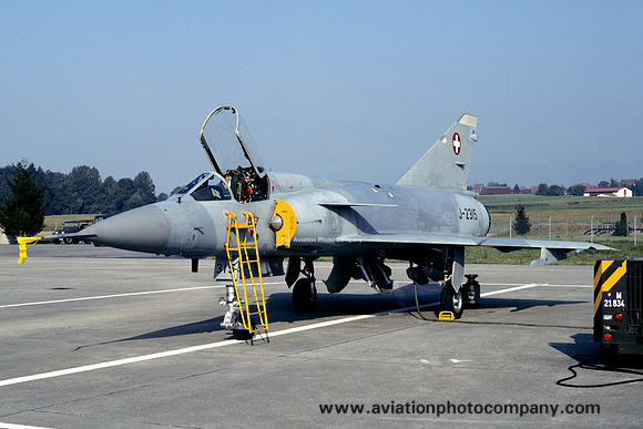 Swiss Air Force Dassault Mirage 3S J-2315 (1991)