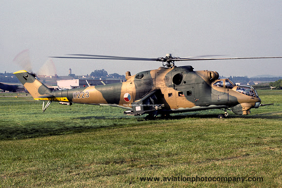 Czech Air Force 51 VRP Mil Mi-24D Hind 0223 (1991)