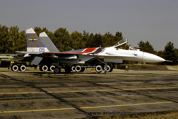 Soviet Air Force Russian Knights Sukhoi Su-27 "05" (1991)