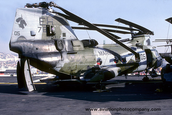 US Marines HMM-264 Vertol CH-46E Sea Knight 157656/EH-05 (1988)