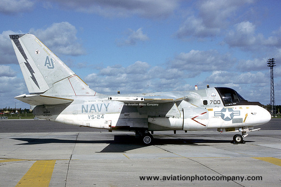 US Navy VS-24 Lockheed S-3A Viking 160144/AJ-700 (1988)