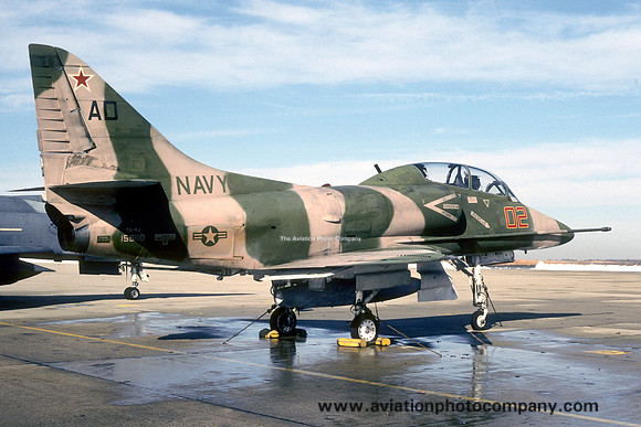US Navy VF-45 Douglas TA-4J Skyhawk 155110/AD-02 (1987)