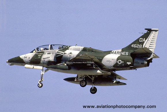 US Marines H&MS-32 Douglas OA-4M Skyhawk 154628/DA-04 (1988)