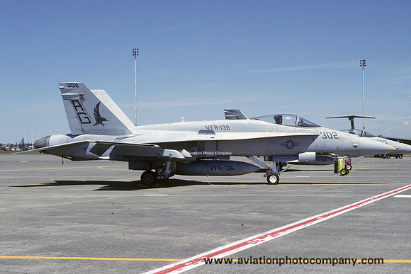 US Navy VFA-136 McDonnell Douglas F/A-18A Hornet 163135/AG-302 (1988)