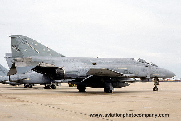 US Marines VMFA-212 McDonnell F-4S Phantom 153877/MG-02 (1988)