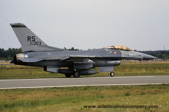 USAF 86 TFW 512 TFS GD F-16C Fighting Falcon 84-1303/RS (1986)