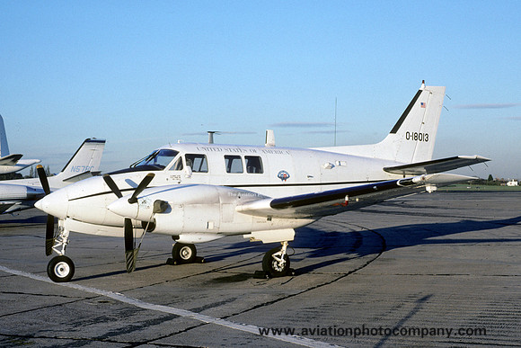 US Army 56th Aviation Company Beech U-21A Ute 66-18013 (1988)