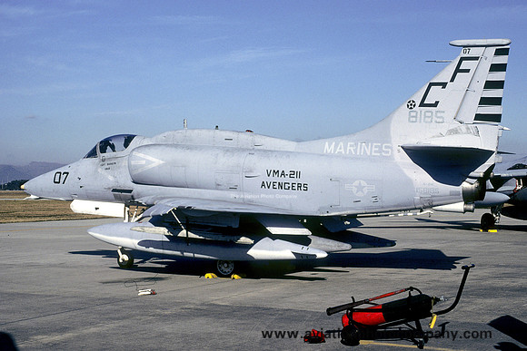 US Marines VMA-211 Douglas A-4M Skyhawk 158185/CF-07 (1987)