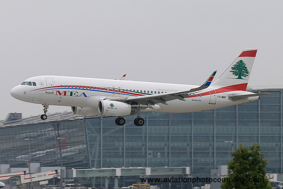 MEA Middle East Airlines Airbus A320-200 T7-MRF at London Heathrow (2017)