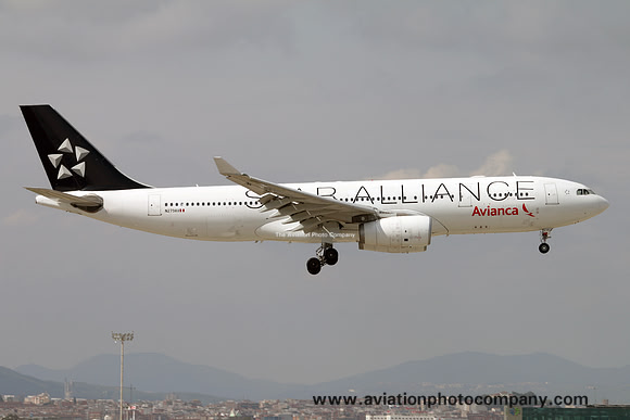Avianca Airbus A330-200 N279AV (2015)