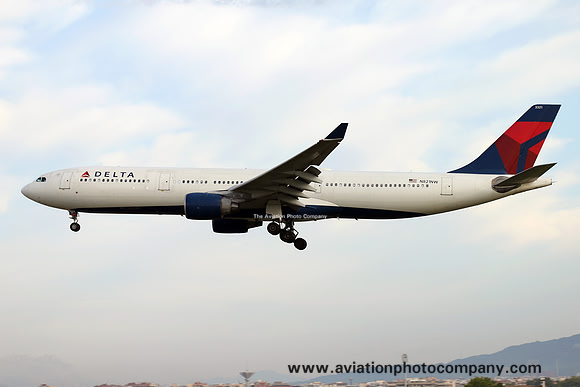 Delta Airlines Airbus A330-300 N821NW (2015)