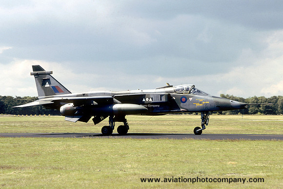 RAF 2 Squadron SEPECAT Jaguar GR.1 XZ113/30 (1984)