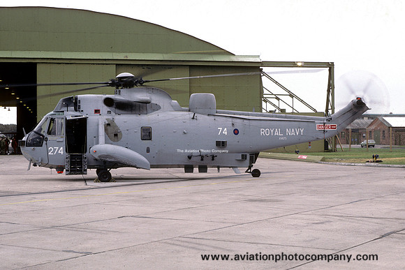 Royal Navy 814 Squadron Westland Sea King HAS.5 XV675/274 at RAF Lossiemouth (1985)