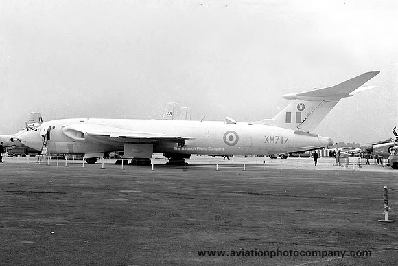 RAF 100 Squadron Handley Page Victor B.2 XM717