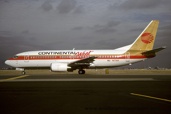 Continental West Boeing 737-300 N17306 (1985)