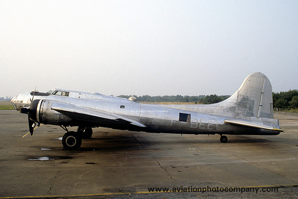 Ex IGN Boeing B-17G Flying Fortress F-BEEC