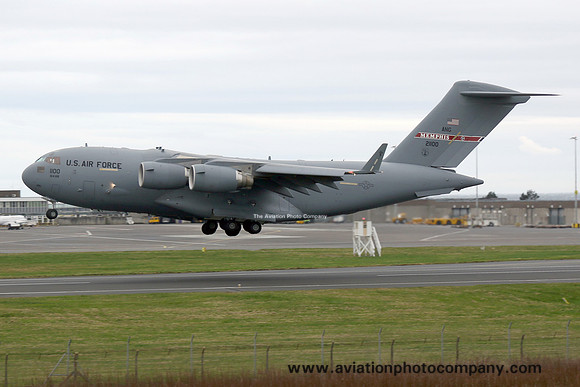 USAF Tennessee ANG 155 AS McDonnell Douglas C-17A Globemaster 02-1100 at Prestwick (2017)