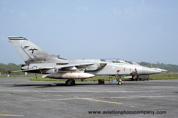 RAF 25 Squadron Panavia Tornado F.3 ZE737/FF (1998)