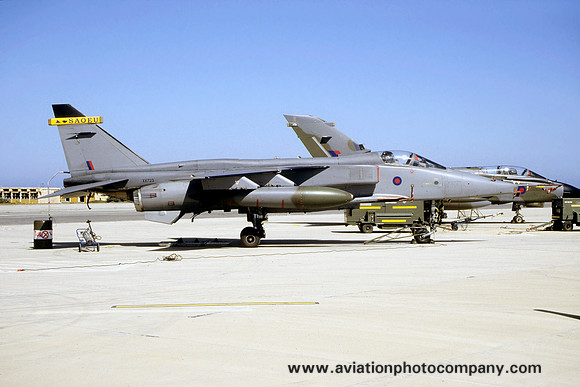 RAF SAOEU Sepecat Jaguar GR.1 XX723 (1998)