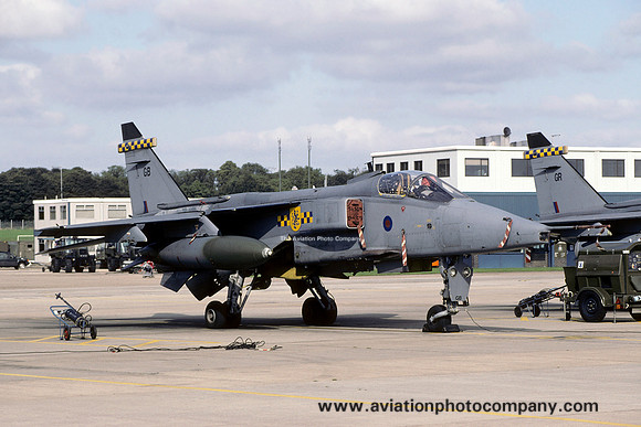 RAF 54 Squadron Sepecat Jaguar GR.1 XX720/GB at RAF Coltishall (1998)