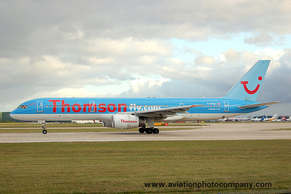 Thomson Airways Boeing 757-204 G-BYAE at Manchester (2006)