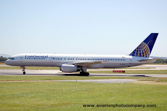 Continental Airlines Boeing 757-224 N14107 at Manchester (2006)