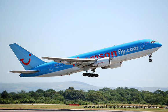 ThomsonFly Boeing 767-204ER G-BRIF at Manchester (2006)