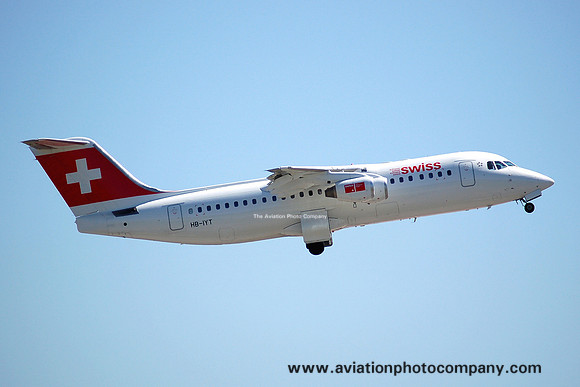 Swiss International Airlines BAe 146 RJ-100 HB-IYT at Manchester (2006)
